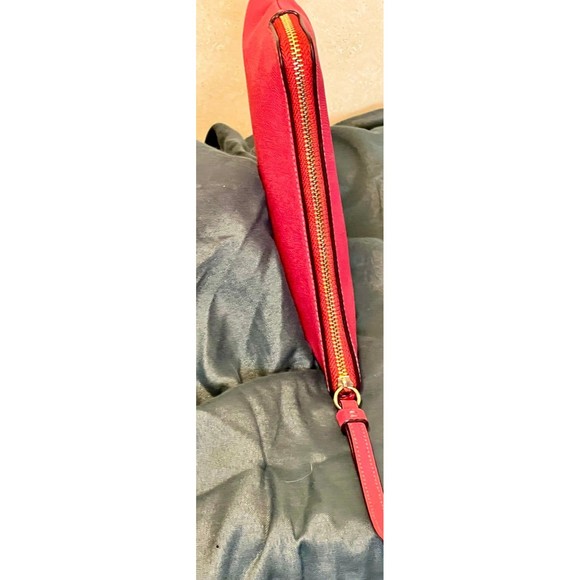 Coach - Picture 4 of 8